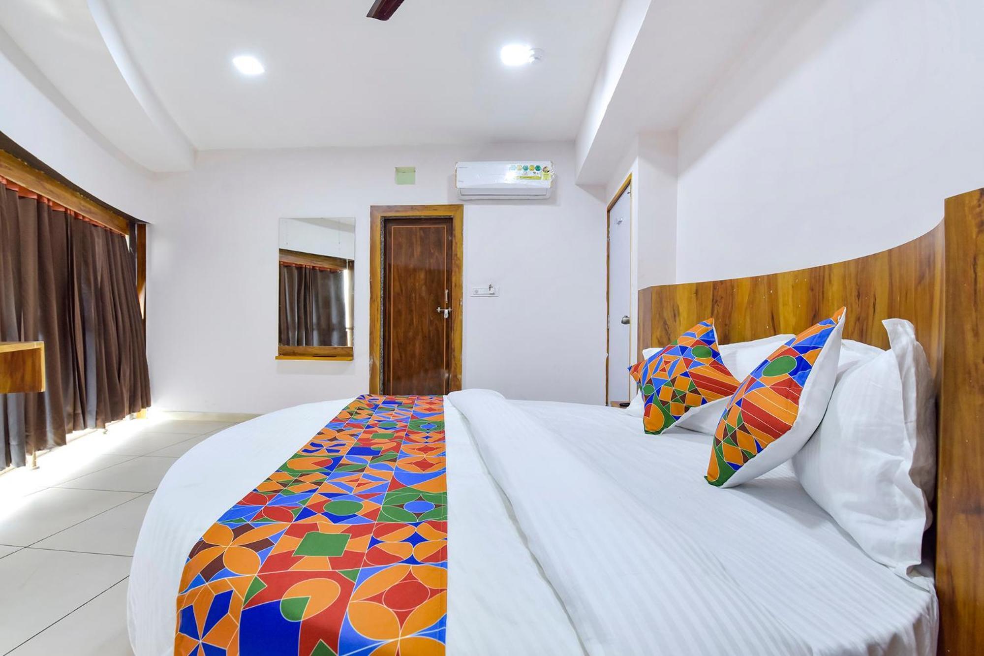 אחמדאבאד Fabhotel Star מראה חיצוני תמונה