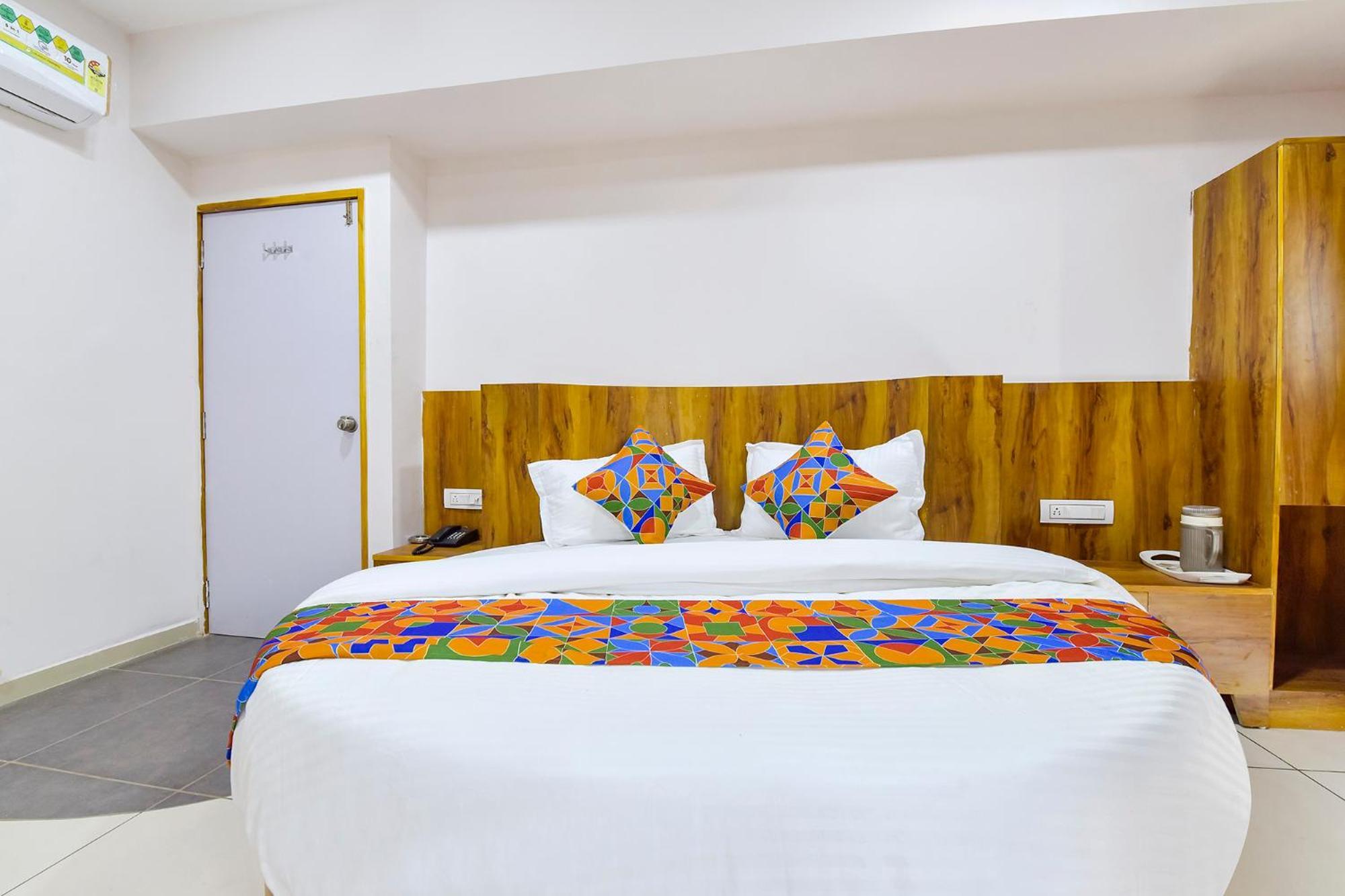 אחמדאבאד Fabhotel Star מראה חיצוני תמונה