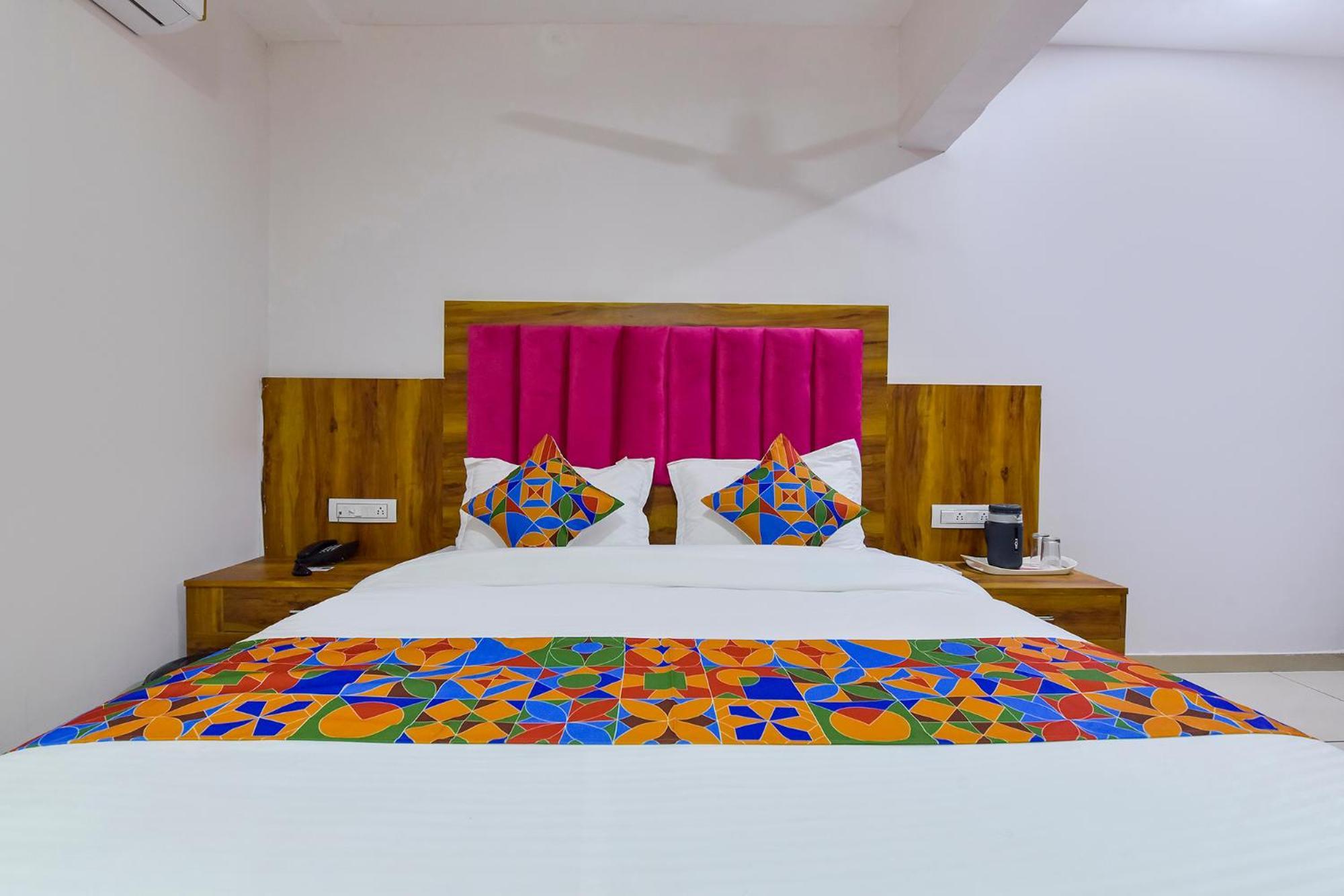 אחמדאבאד Fabhotel Star מראה חיצוני תמונה