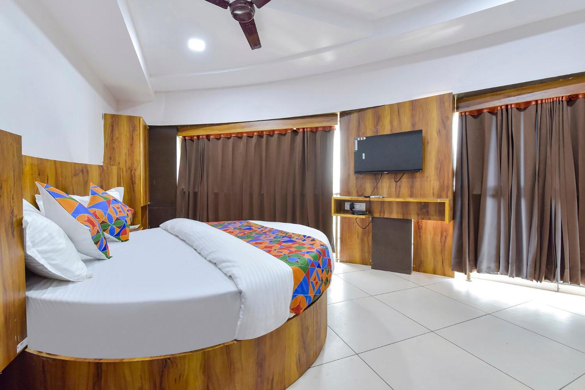אחמדאבאד Fabhotel Star מראה חיצוני תמונה